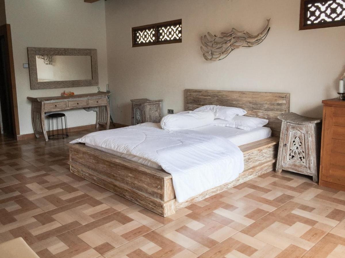 Escotel Villa Marga Tabanan  Bagian luar foto
